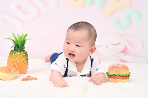 常宁八个月宝宝打嗝 常宁八个月宝宝打嗝